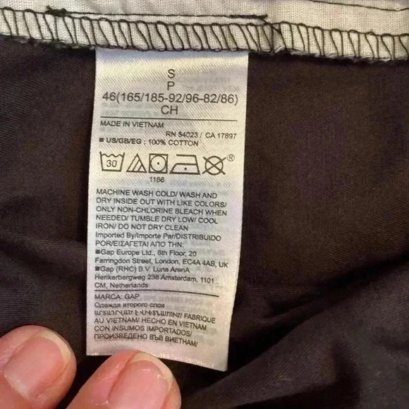 Gap Black 9” Easy Shorts.  NWT, Size Small. - Picture 8 of 9